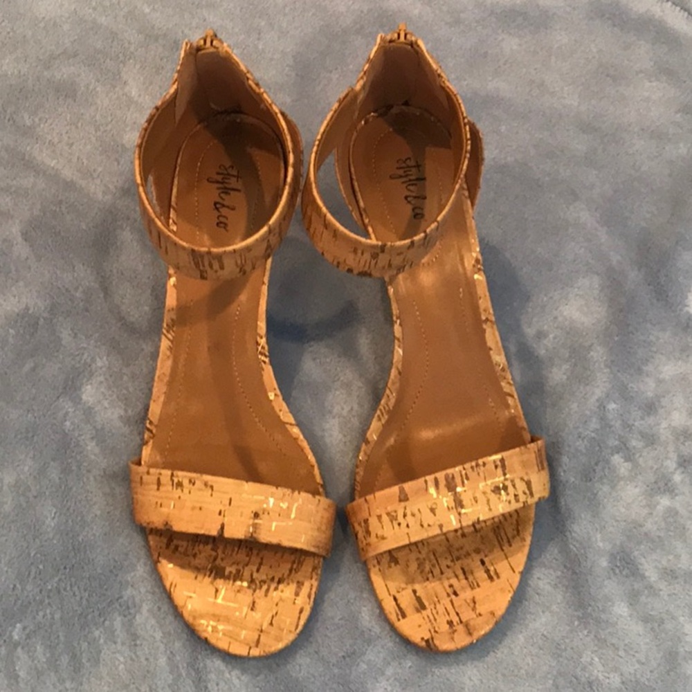 Style & co WEDGE SANDALS 👡